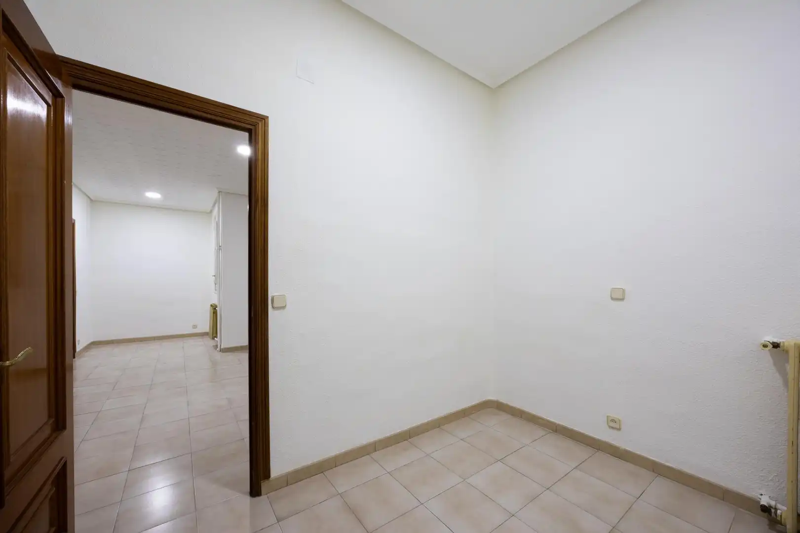 Flat for sale in Madrid  with Parquet flooring