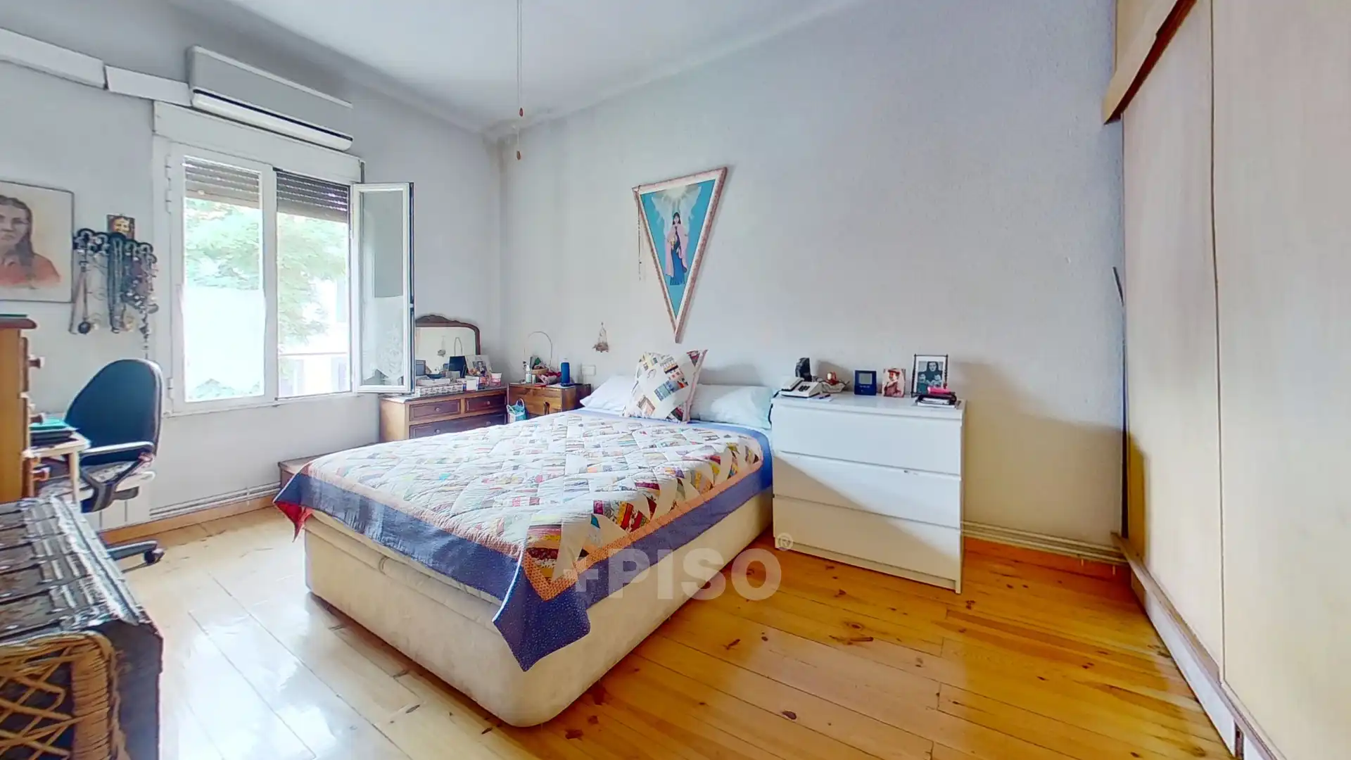 Bedroom of Houses for sale in Madrid  with Air Conditioner, Heating and Furnished