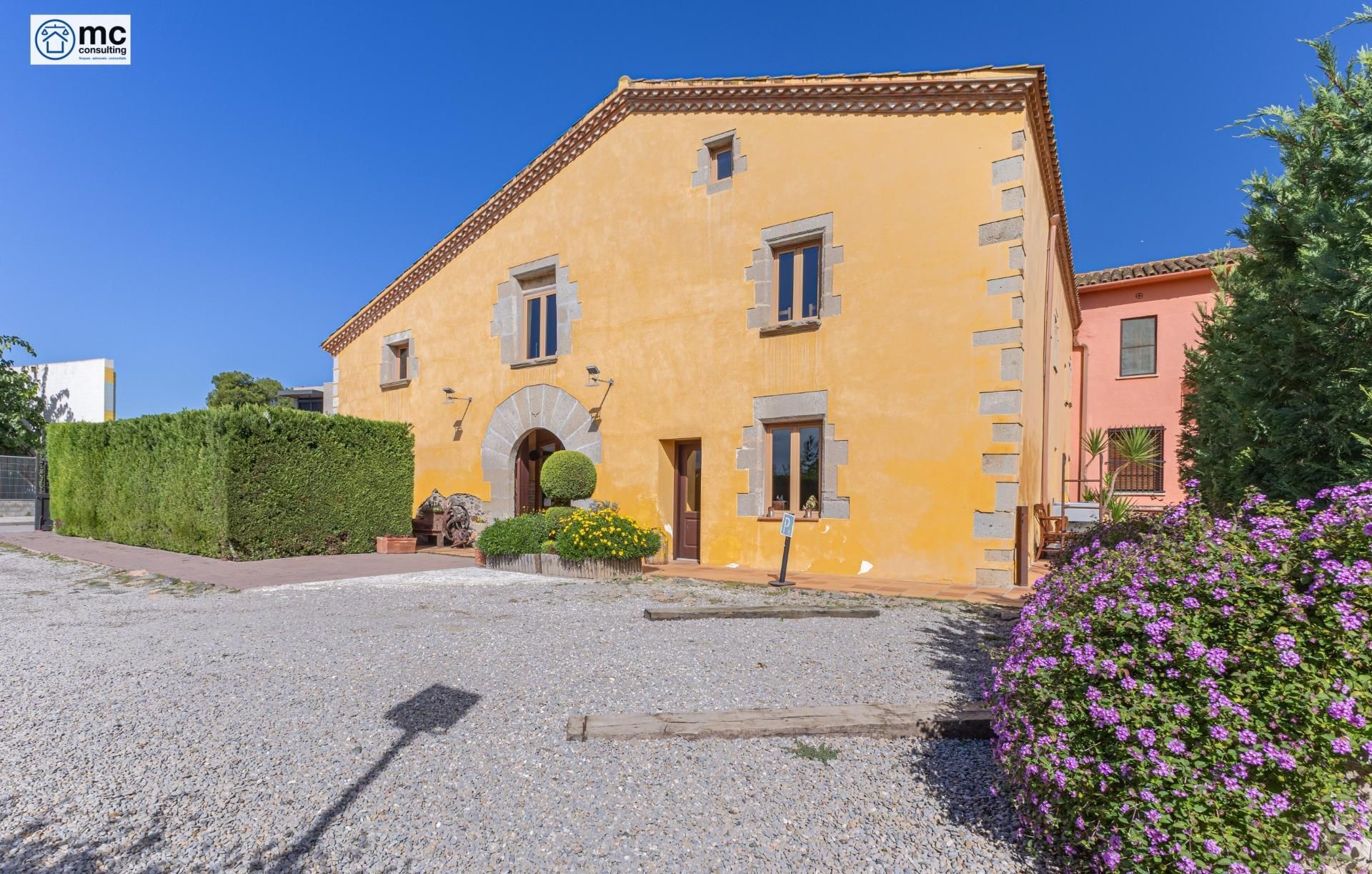 Außenansicht von Country house zum verkauf in Cardedeu mit Privatgarten