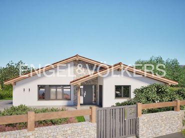 Casa amb jardí en venda a Llanes pueblo