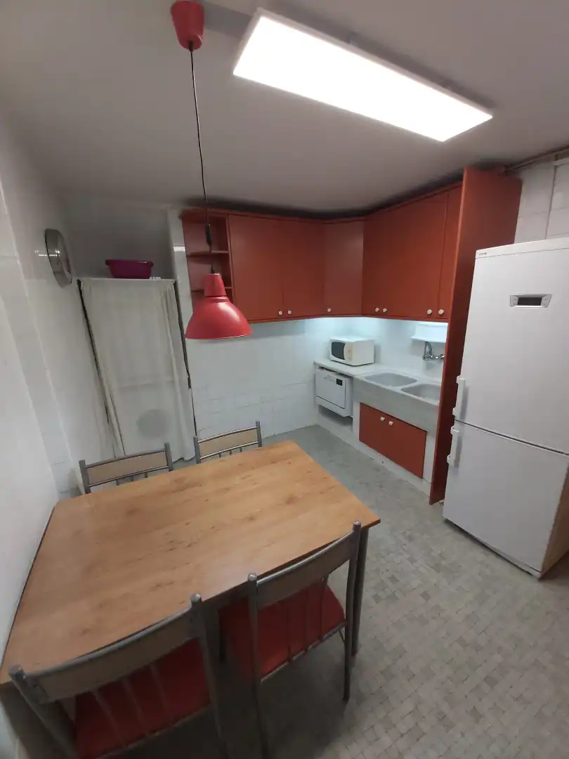 Flat for rent in Carrer de Santa Maria Micaela, La Petxina