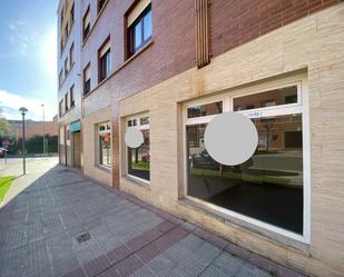 Vista exterior de Oficina en venda en  Logroño amb Aire condicionat