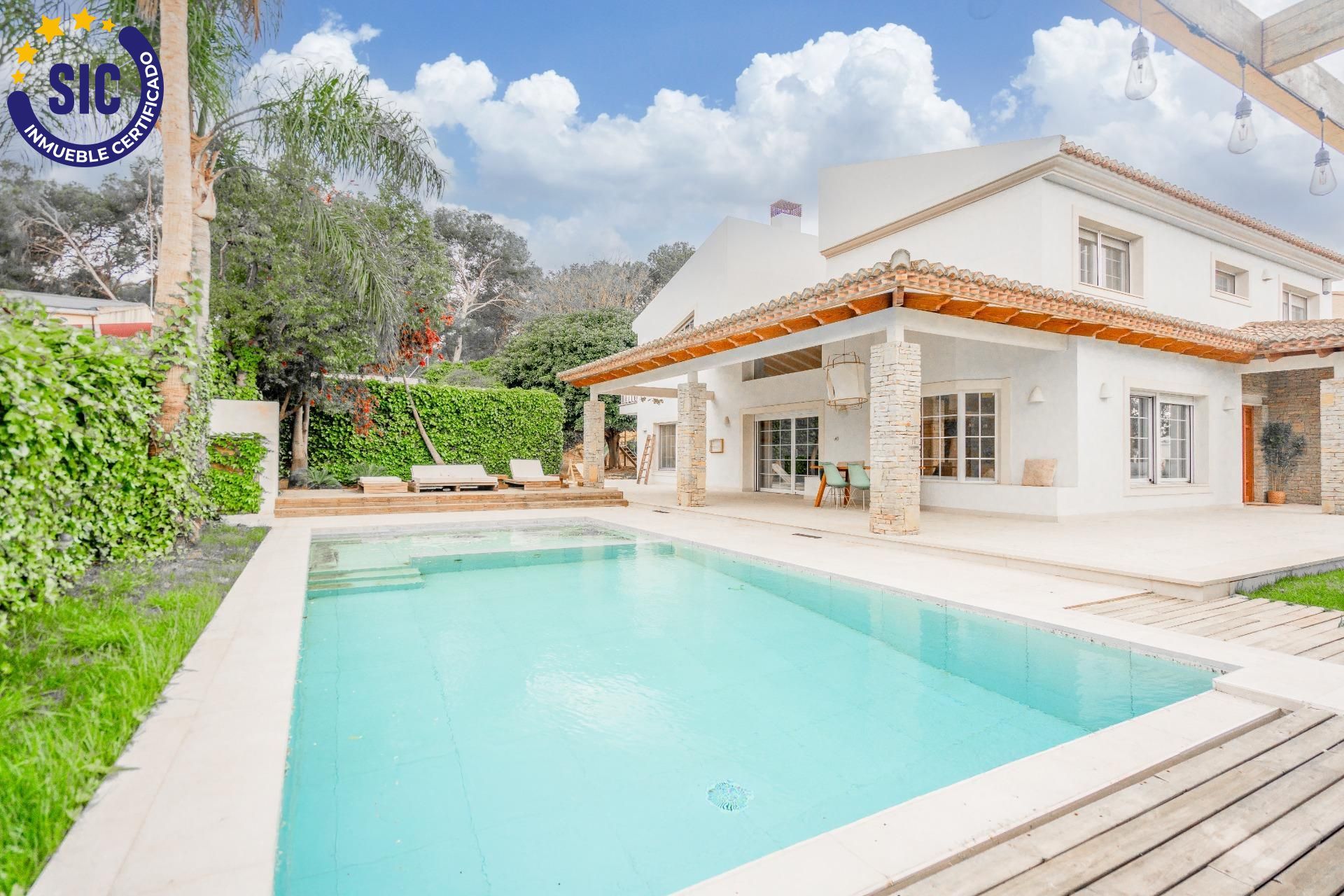Piscina de Casa o xalet en venda en Paterna amb Aire condicionat, Calefacció i Jardí privat