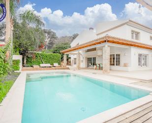 Piscina de Casa o xalet en venda en Paterna amb Aire condicionat, Calefacció i Jardí privat
