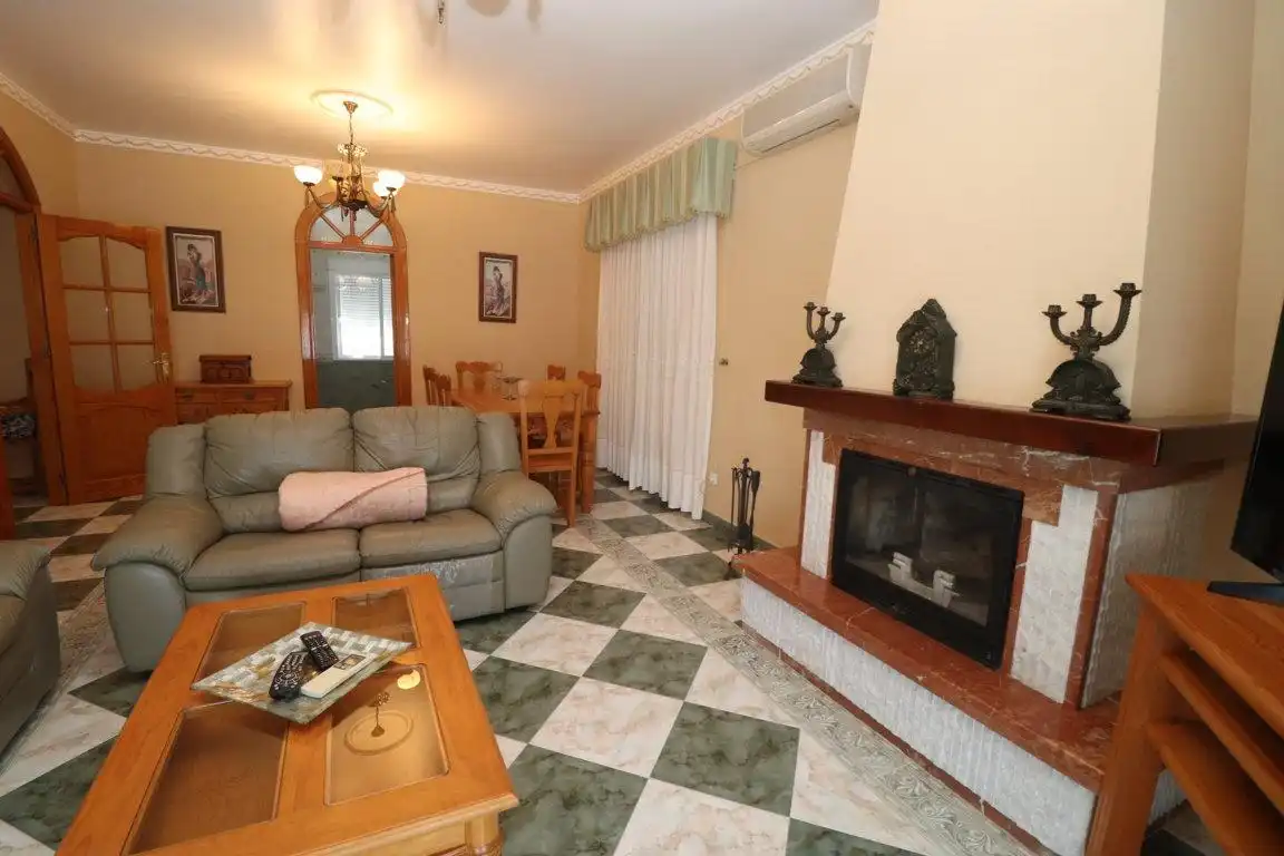 Sala de estar de Casa o chalet de alquiler en Guaro con Jardín privado, Terraza y Trastero