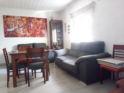 Living room of Flat for sale in  Granada Capital