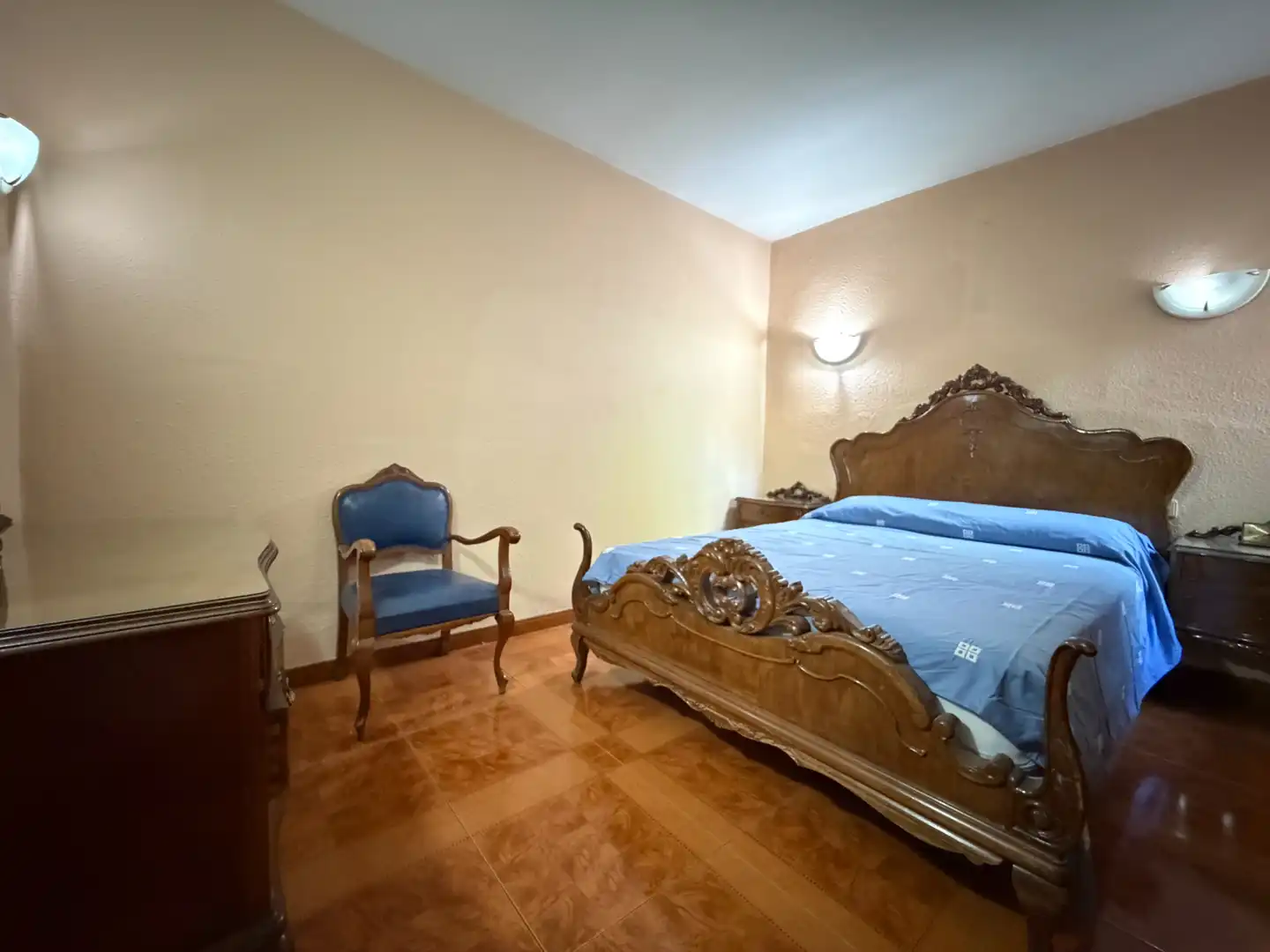 Bedroom of Flat for sale in Madrid  with Air Conditioner, Heating and Furnished