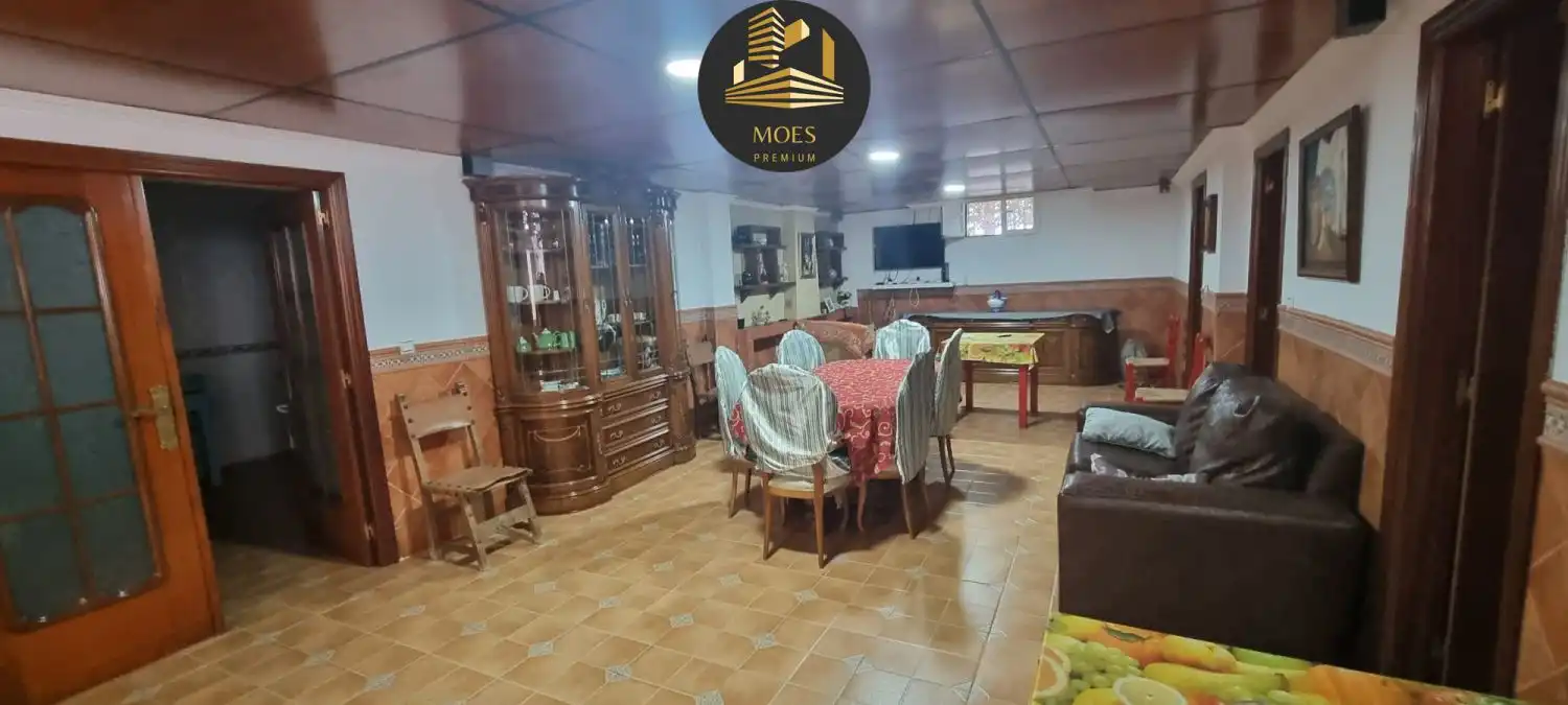 Casa con terraza en venta en Martos, imagen 12