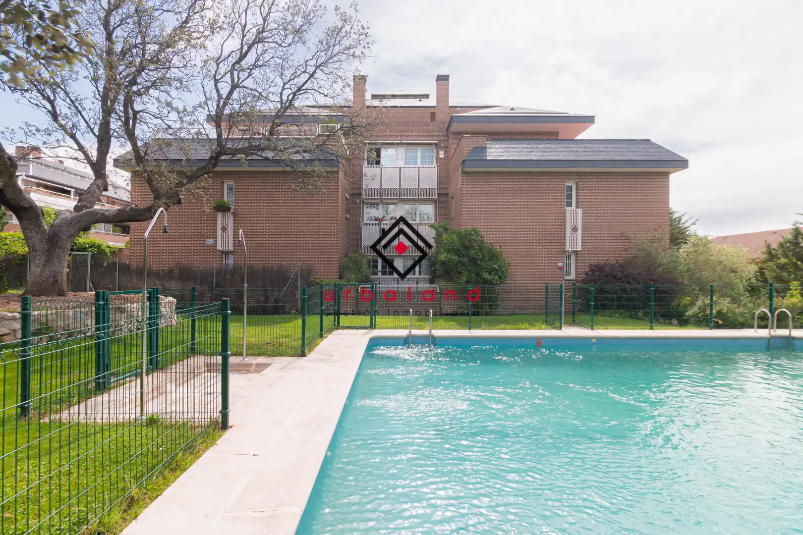 Piscina de Pis en venda en Las Rozas de Madrid amb Aire condicionat, Calefacció i Parquet