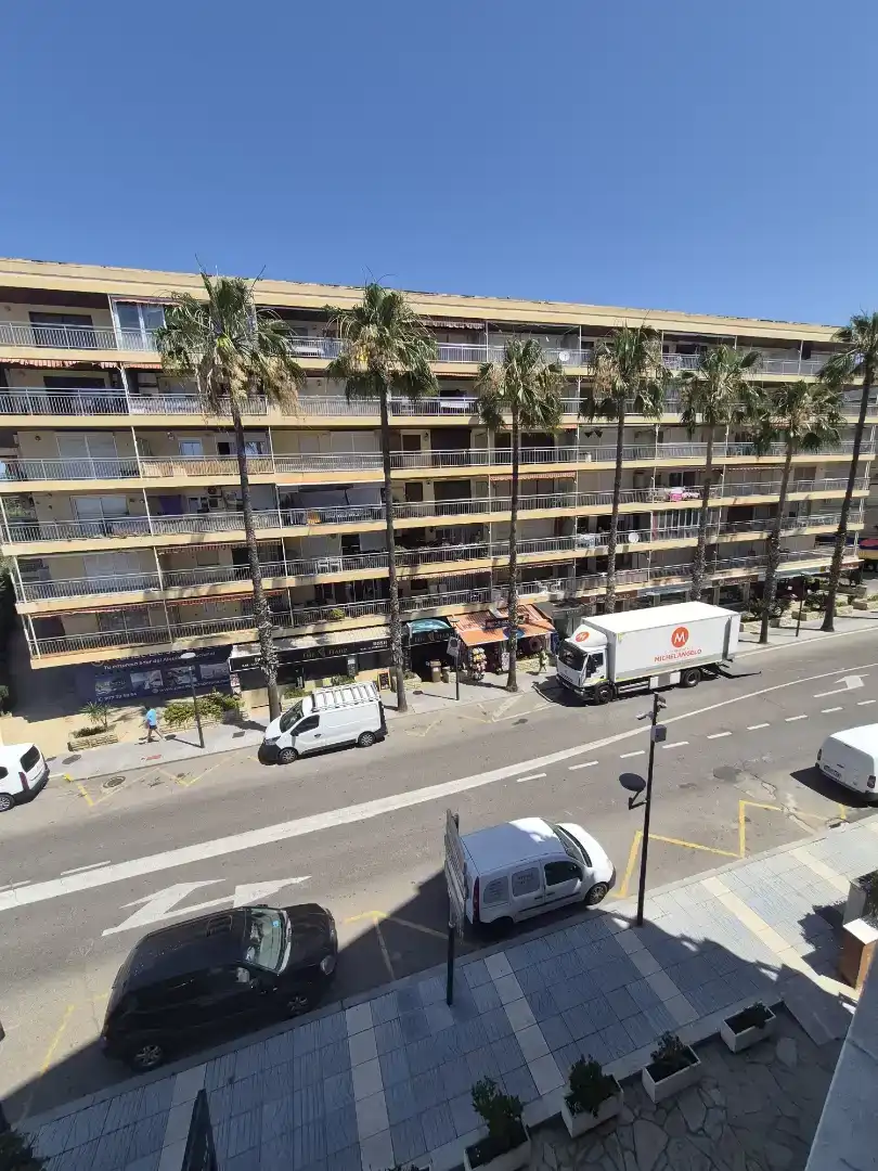Parkplatz von Wohnung zum Verkauf in Salou mit Klimaanlage