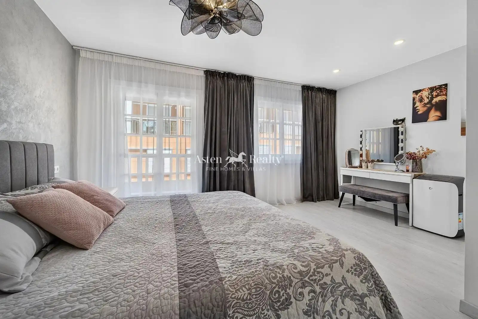 Habitación de Casa adosada en venta en Adeje con Terraza, Trastero y Piscina