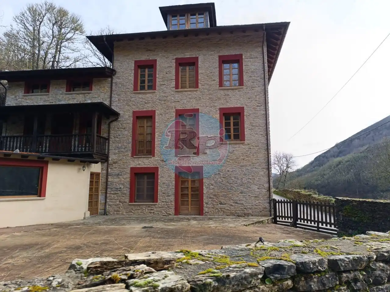 Casa rústica amb jardí en venda a Vega de Valcarce, imagen 4