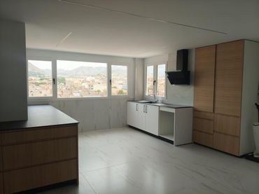 Appartamento con balcone in vendita a Petrer