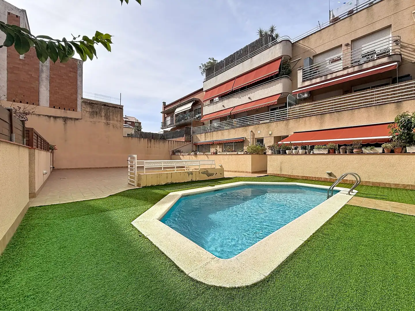 Flat with pool for sale in El Coll, imagen 2
