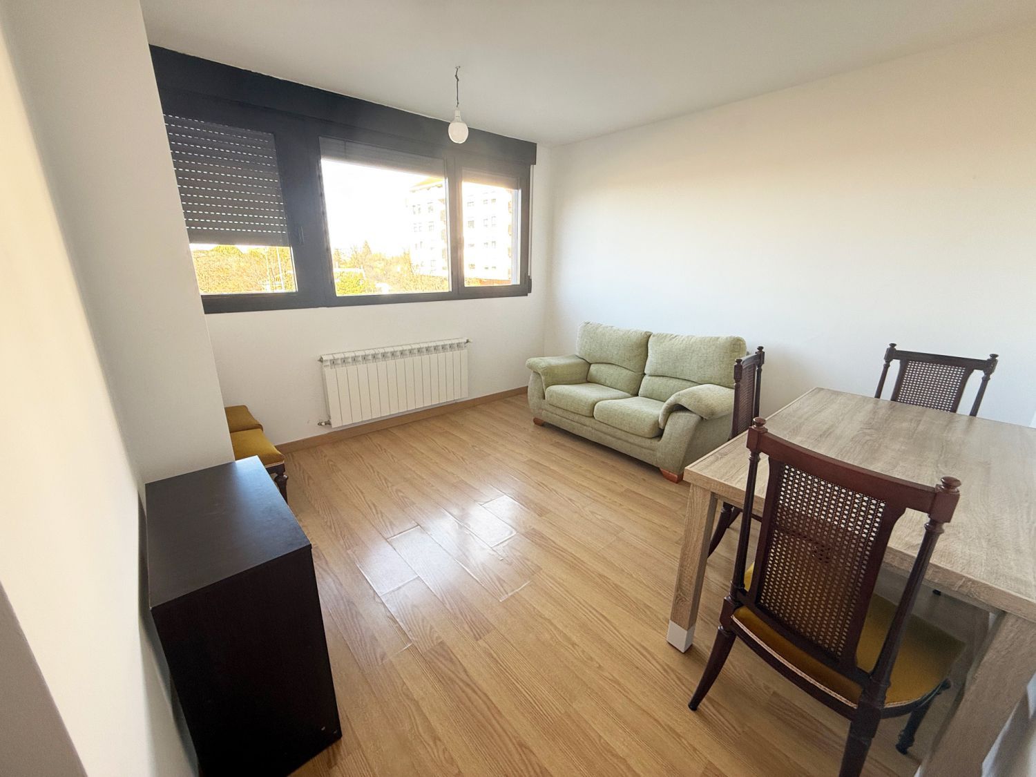 Living room of Flat for sale in Palencia Capital  with Heating, Terrace and Storage room