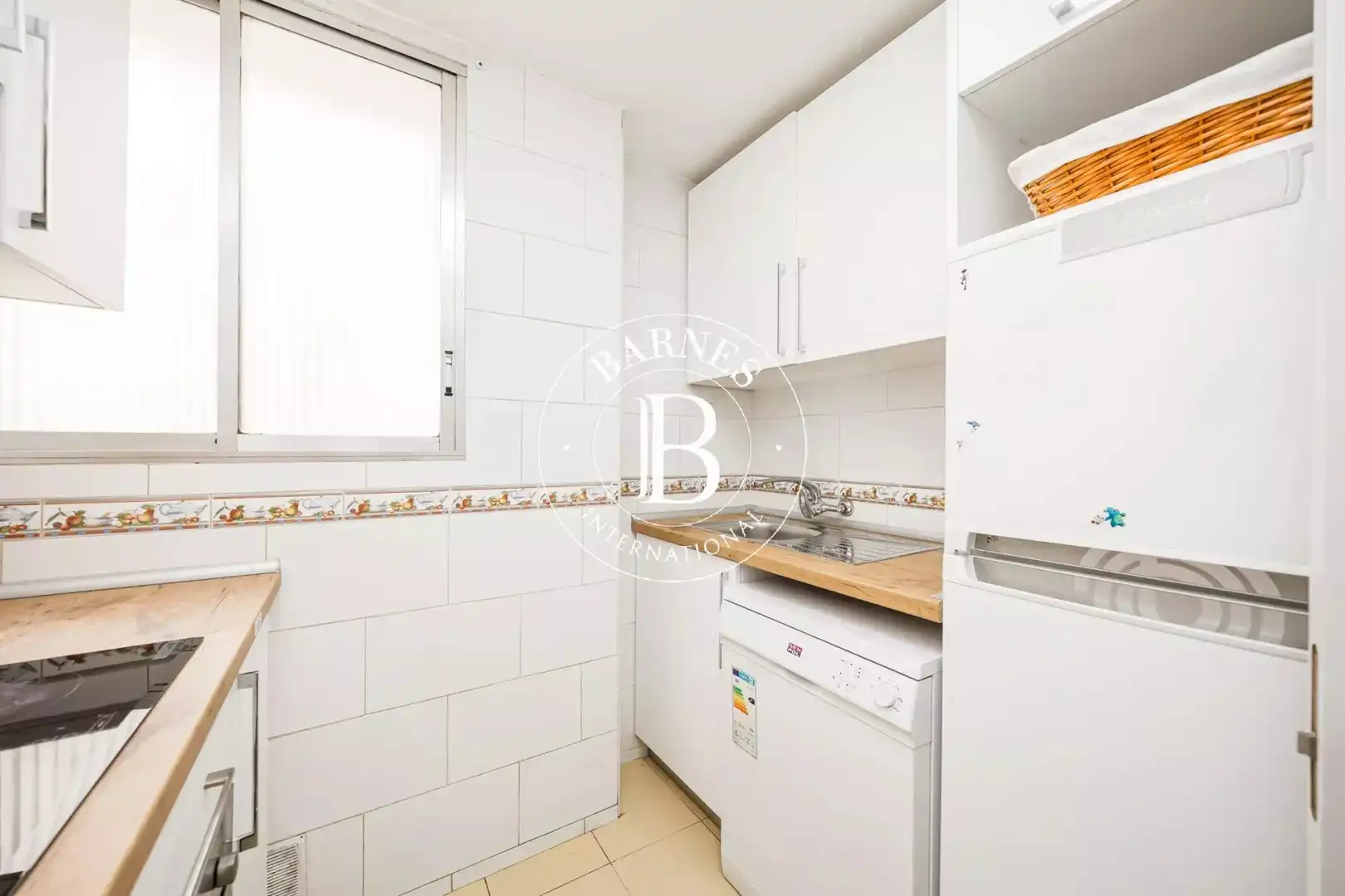 Kitchen of Flat for rent in Madrid  with Air Conditioner, Heating and Terrace