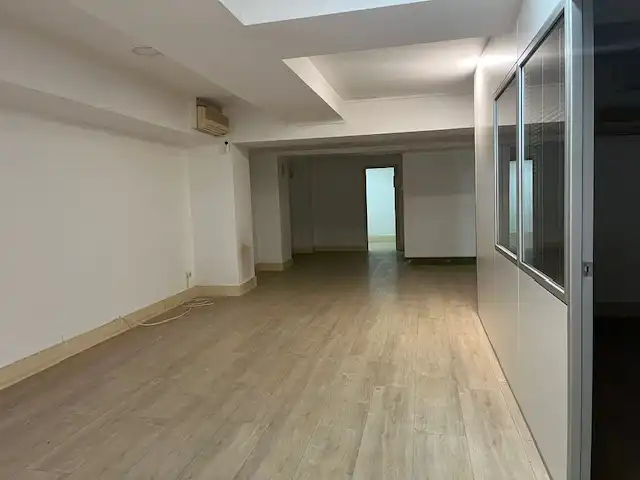 Office space with lift for sale in Avinguda de Mistral, imagen 16