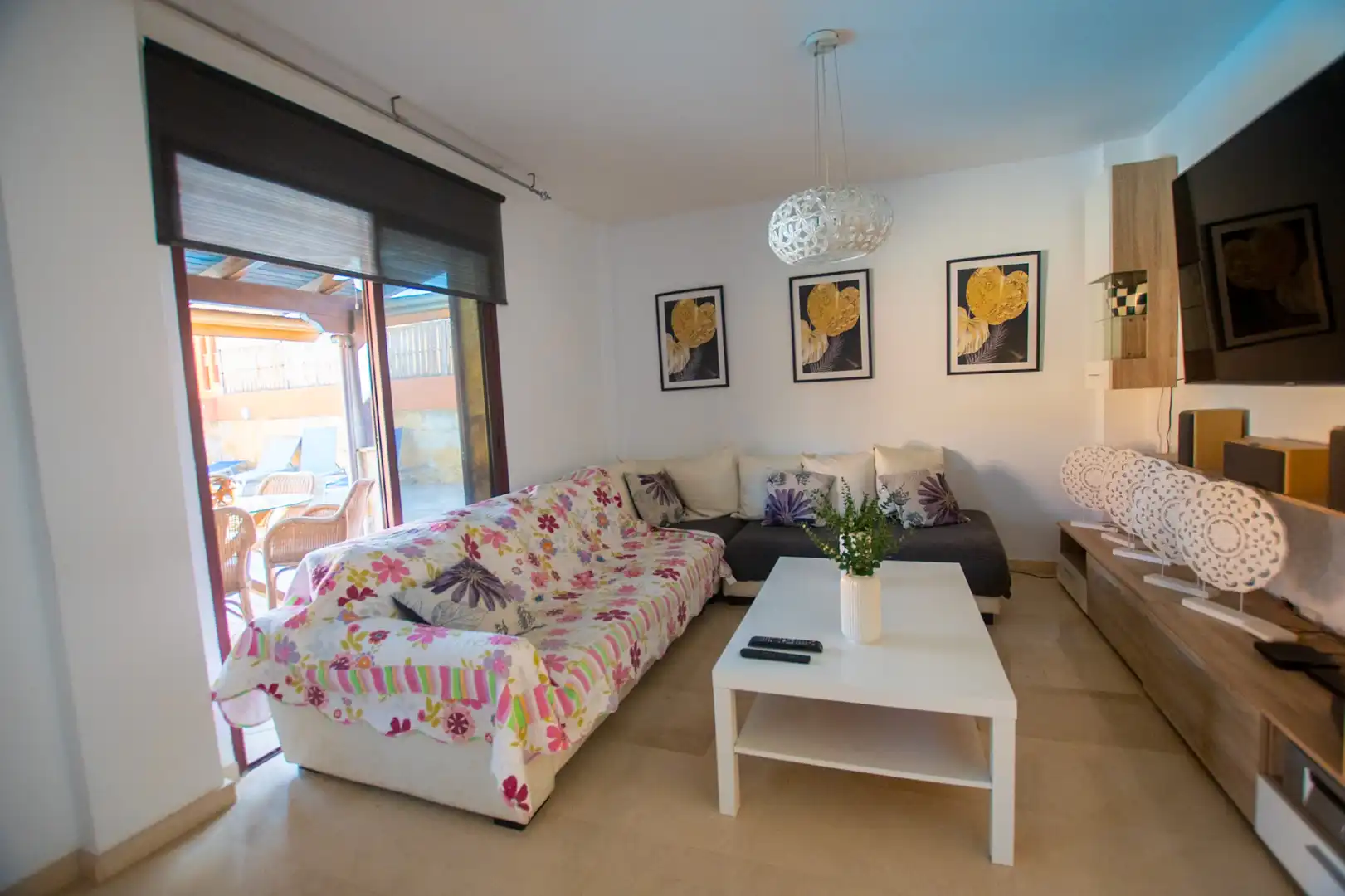 Sala d'estar de Casa o xalet en venda en Gáldar amb Terrassa i Piscina