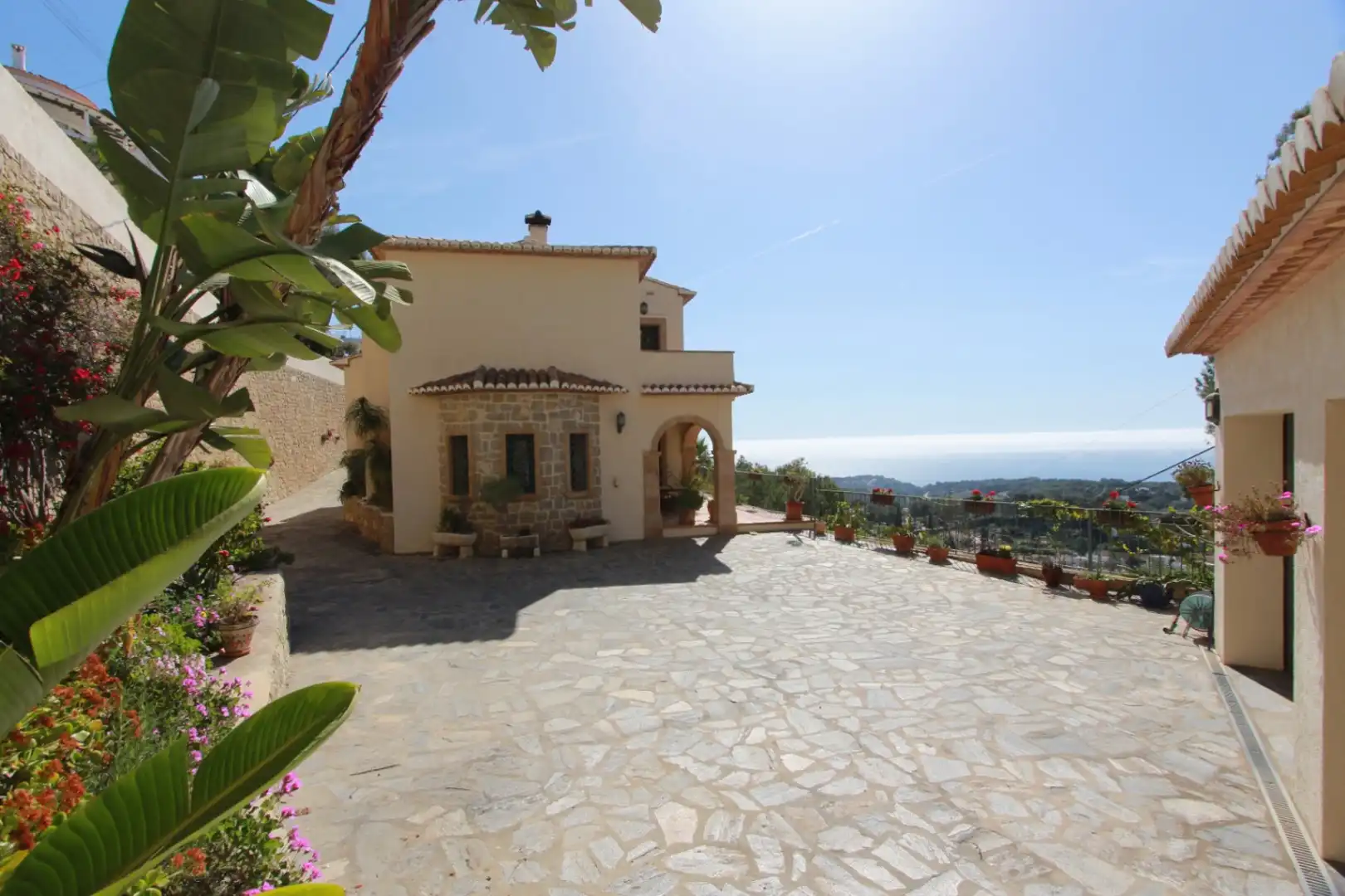 Villa mit Pool zum Verkauf in La Fustera