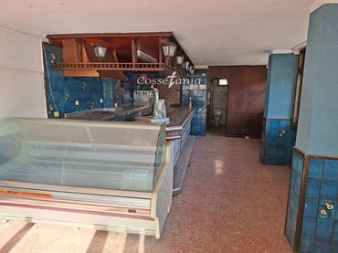Local comercial en venda a BAIXADOR