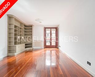 Living room of Duplex for sale in Oviedo   with Air Conditioner, Heating and Parquet flooring