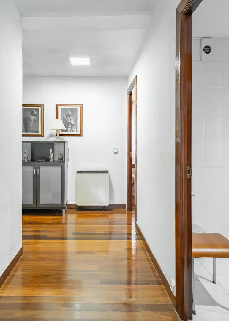 Piso en venta en Santander con Calefacción y Parquet