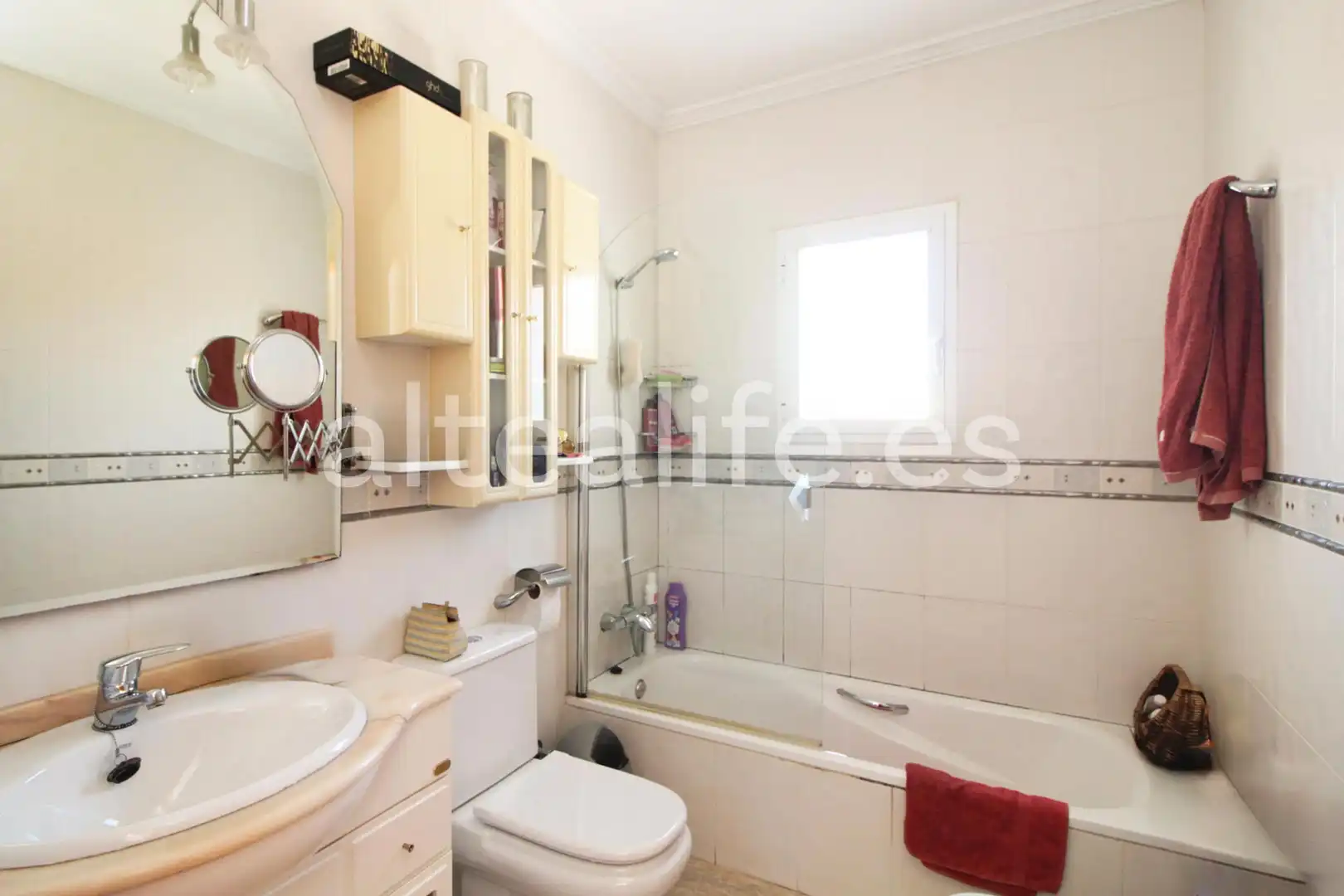 Baño de Casa o chalet en venta en La Nucia con Aire acondicionado, Calefacción y Jardín privado