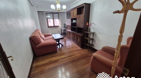 Foto 2 de Piso en venta en Zorrotza, Bilbao
