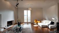 Living room of Flat for sale in  Barcelona Capital  with Terrace and Balcony