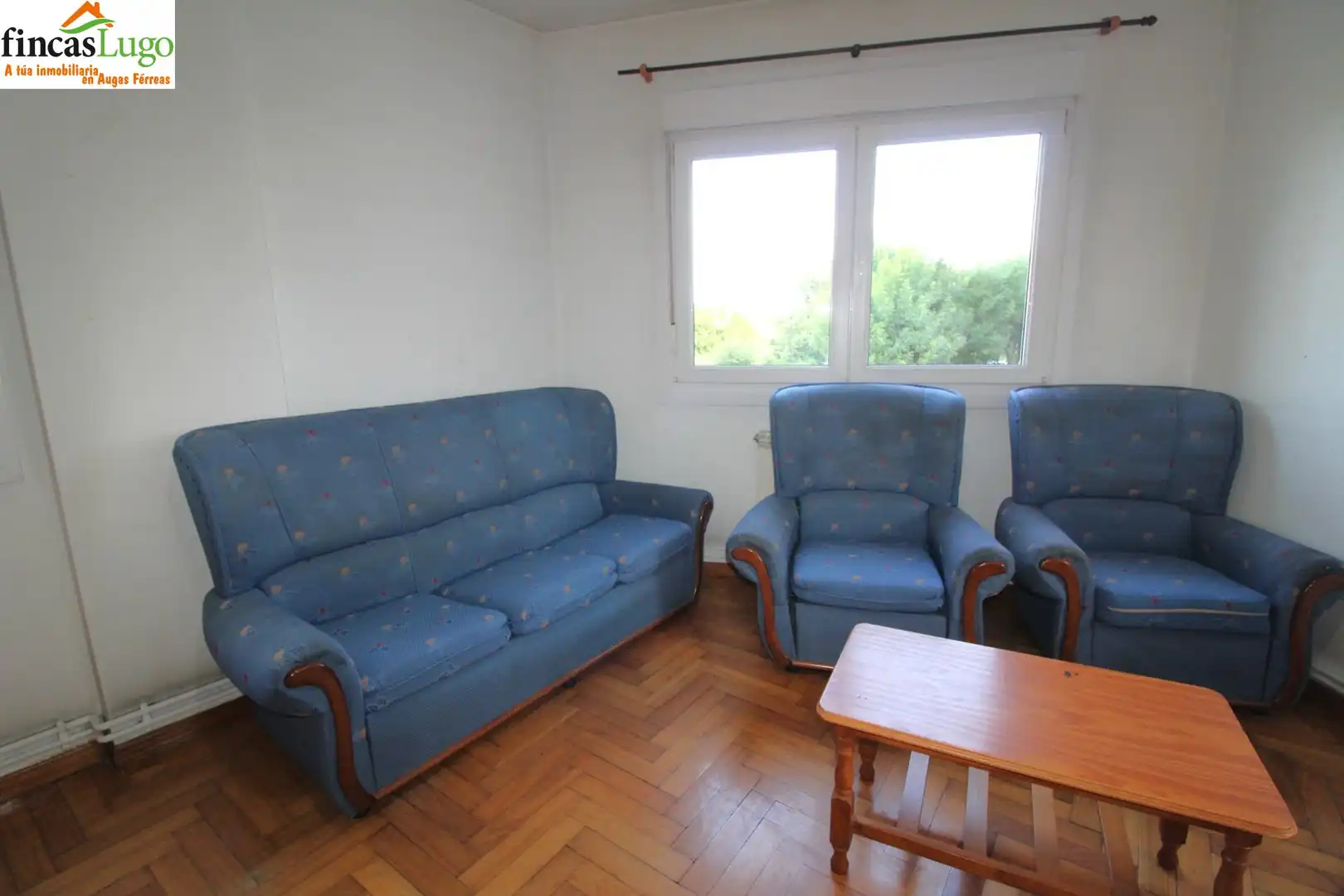 Sala de estar de Piso en venta en Lugo con Calefacción y Trastero