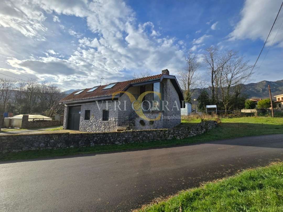Exterior view of Houses for sale in Llanes  with Heating, Private garden and Storage room