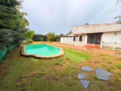 Piscina de Casa o xalet en venda en Nuevo Baztán