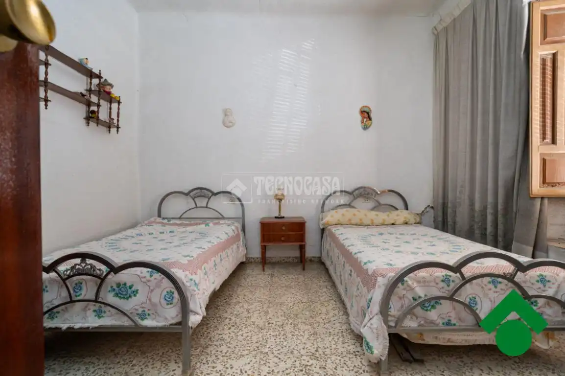Habitación de Casa adosada en venta en Valderrubio
