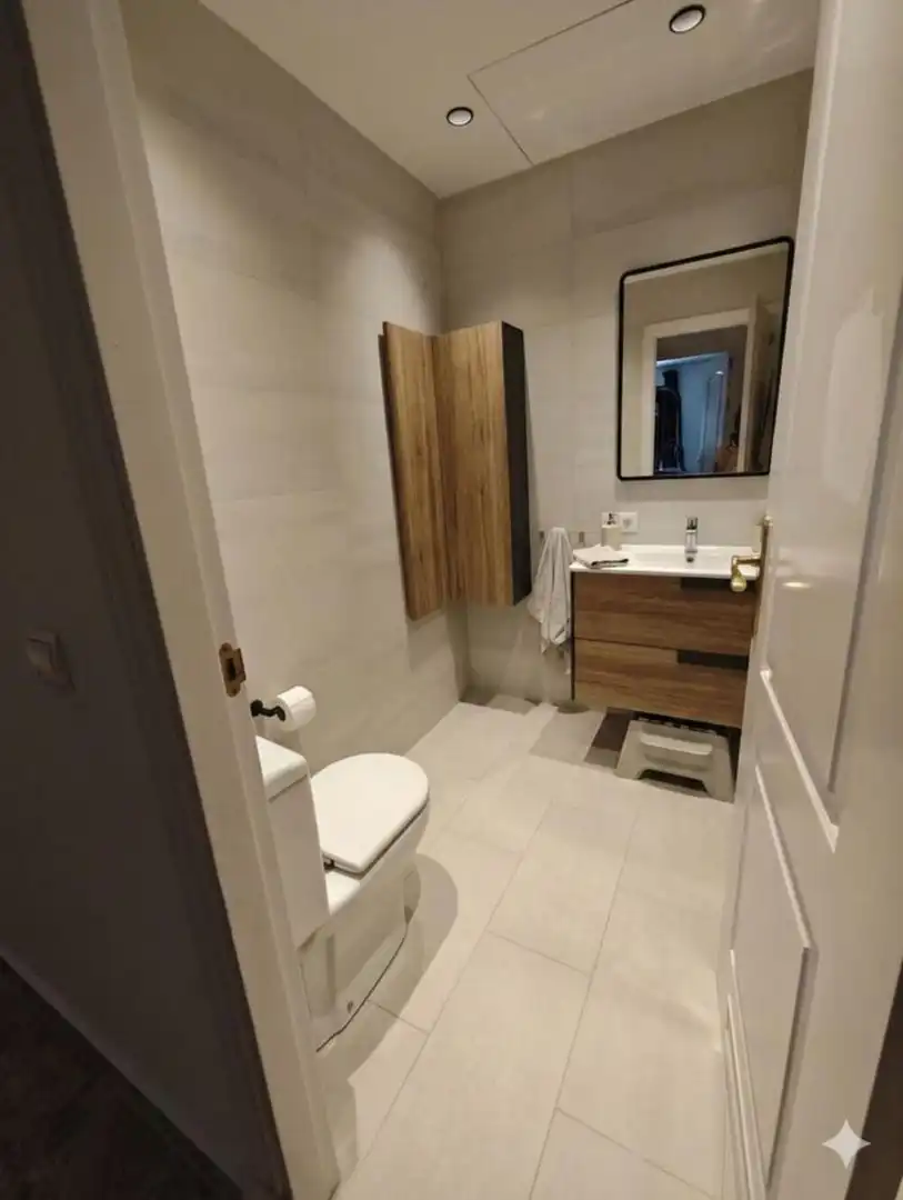 Bany de Apartament de lloguer en Marbella amb Aire condicionat, Terrassa i Traster