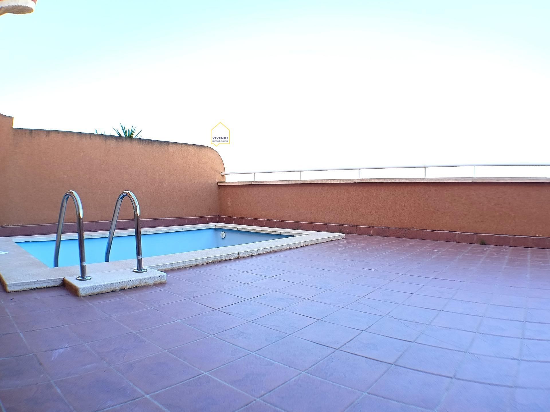 Piscina de Apartamento en venta en Águilas con Aire acondicionado, Terraza y Trastero