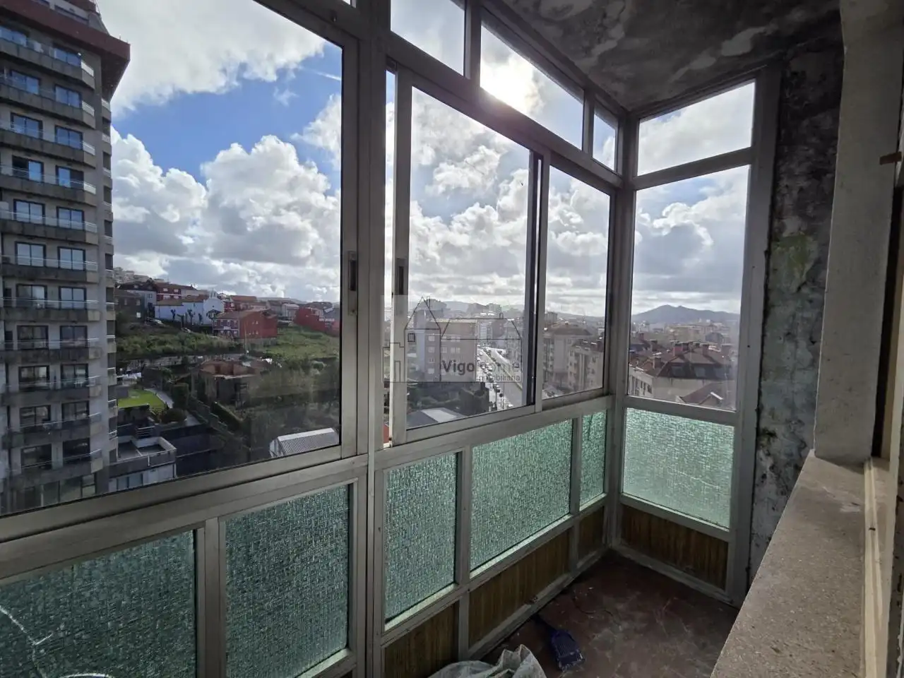 Schlafzimmer von Wohnung zum Verkauf in Vigo  mit Terrasse und Balkon
