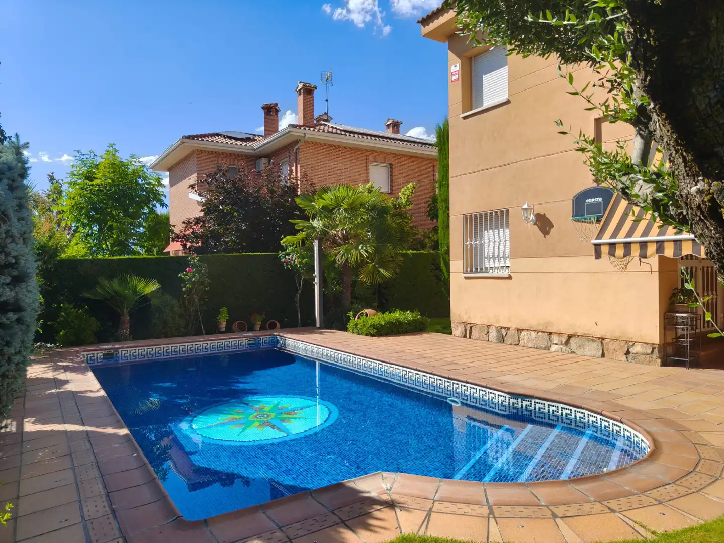 Piscina de Casa o chalet en venta en Colmenar Viejo con Aire acondicionado, Calefacción y Jardín privado