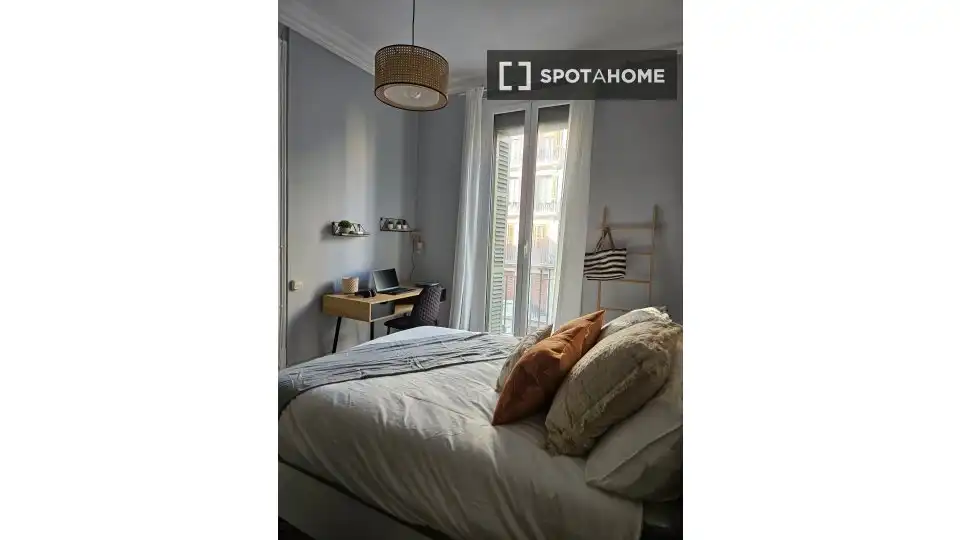 Room in L'Antiga Esquerra de l'Eixample