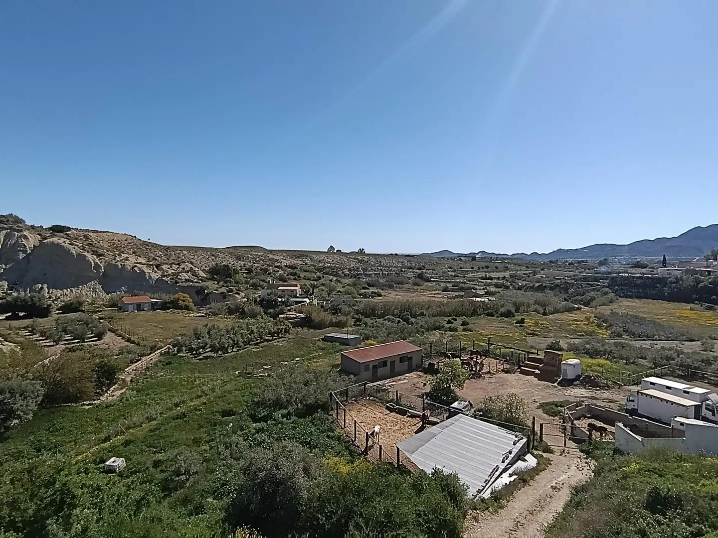 Dachboden zum Verkauf in Los Gallardos mit Klimaanlage, Terrasse und Abstellraum