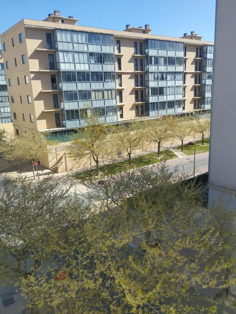 Vista exterior de Pis en venda en Zaragoza amb Parquet