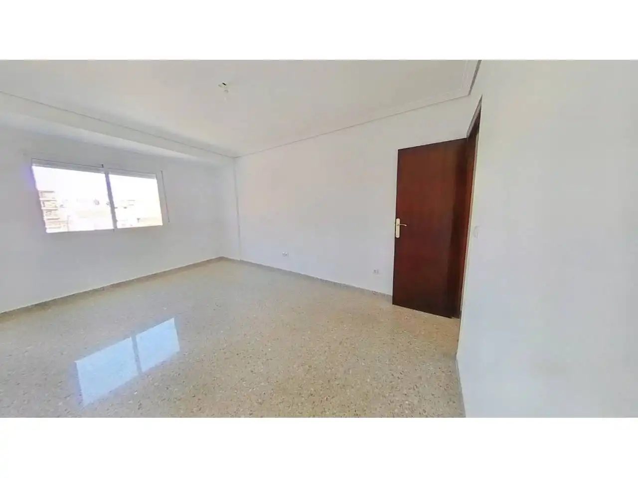 Vista exterior de Piso en venta en Málaga con Terraza