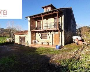 Vista exterior de Casa o xalet en venda en Solórzano amb Terrassa i Balcó