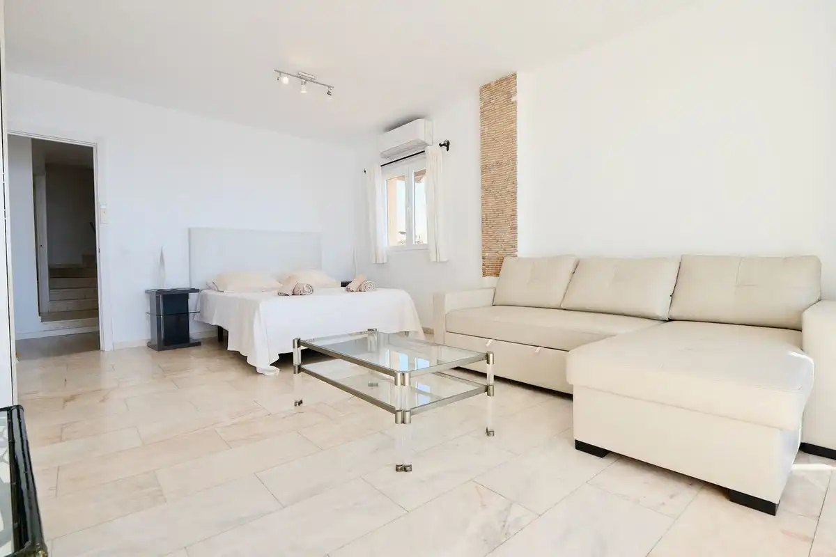Wohnzimmer von Wohnungen zum Verkauf in Marbella mit Klimaanlage, Terrasse und Alarm