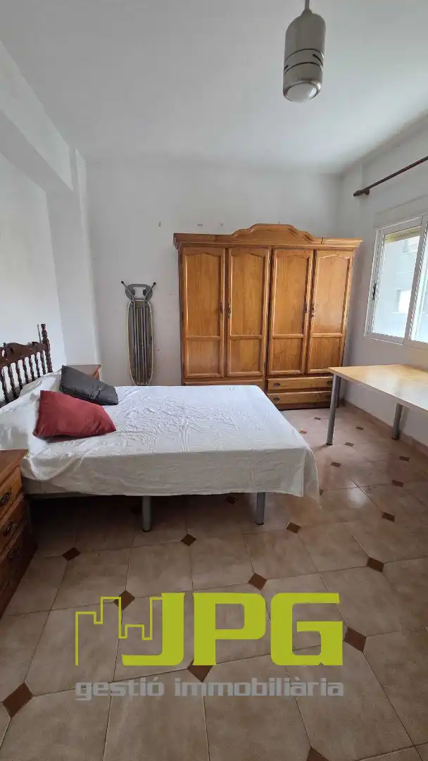 Habitación de Piso en venta en Sant Joan d'Alacant con Amueblado, Horno y Balcón