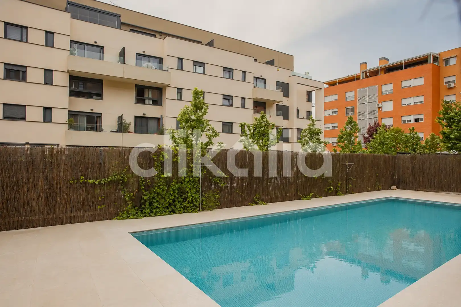 Piscina de Pis en venda en Torrejón de Ardoz amb Calefacció, Traster i Piscina