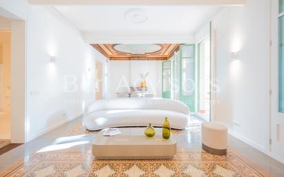 Bedroom of Flat for sale in  Barcelona Capital  with Air Conditioner, Heating and Terrace