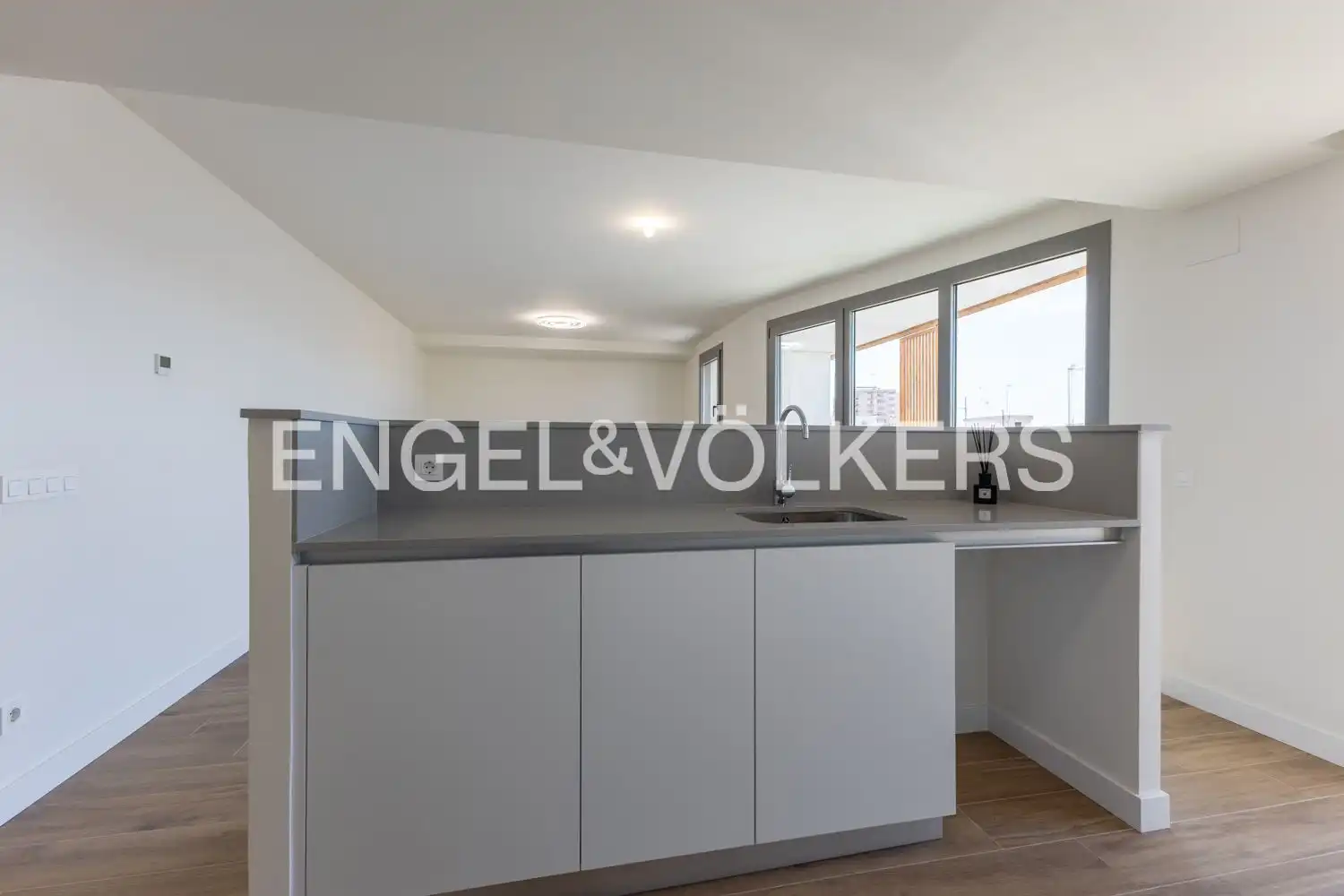 Kitchen of Flat for rent in Rascanya
