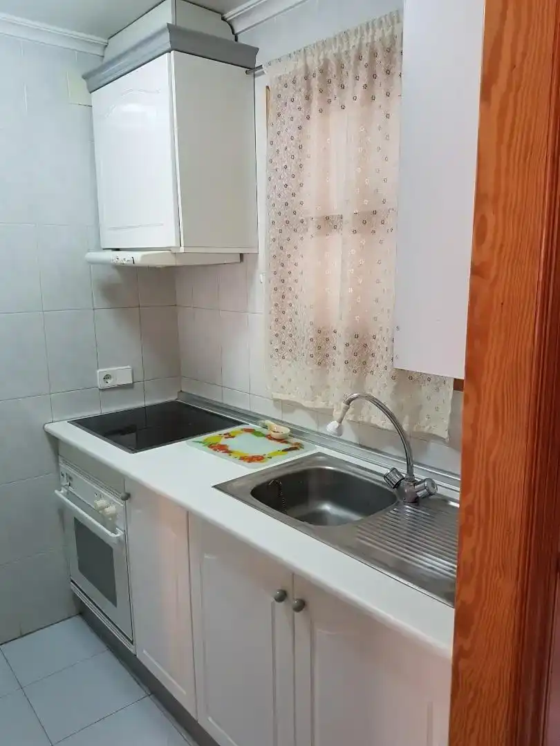 Cuina de Casa adosada en venda en Torrevieja amb Aire condicionat