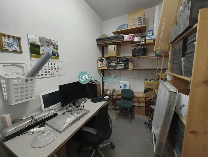 Commercial properties for rent in Segovia  with Air Conditioner
