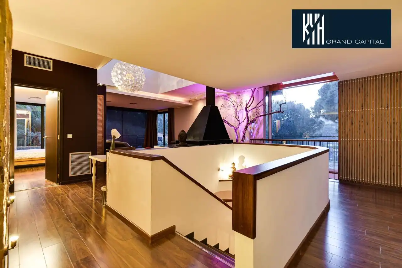 Detached house with pool for sale in Carrer Carrer Alexandria, imagen 24
